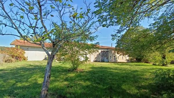 Maison à vendre |  Le Pizou |  4 pièces | 157 m²