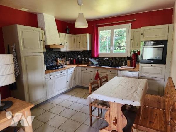 GUERANDE - Maison de 140 m2 sur 3700 m² de terrain 