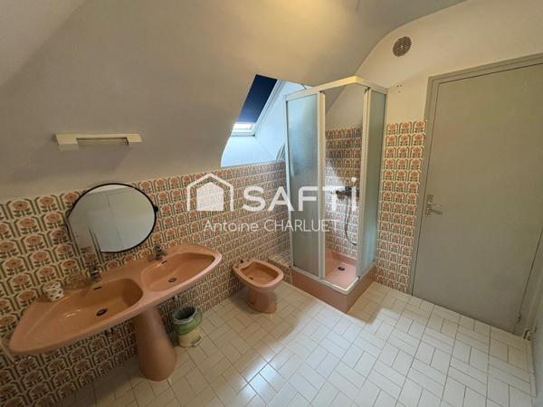 Pavillon sur sous sol de 148m² sur un terrain de 674m², 5 chambres