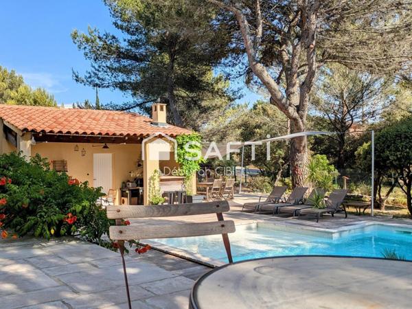 Propriété  composée de deux villas  sur agréable parcelle avec piscine