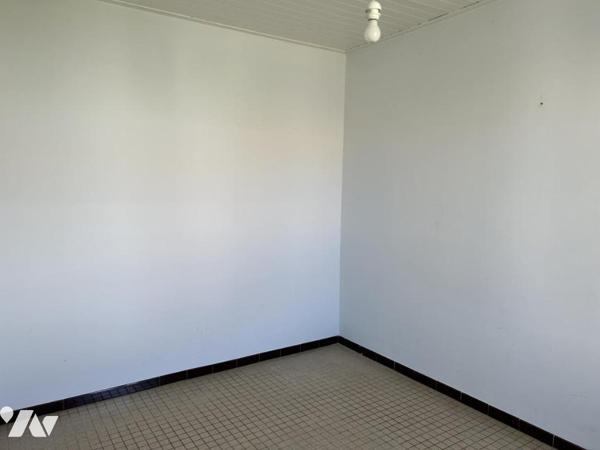 BARBATRE, PROCHE CENTRE,