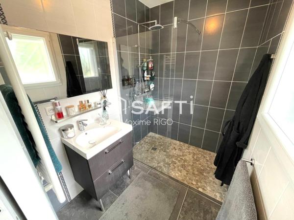 Villa contemporaine 6 pièces avec piscine