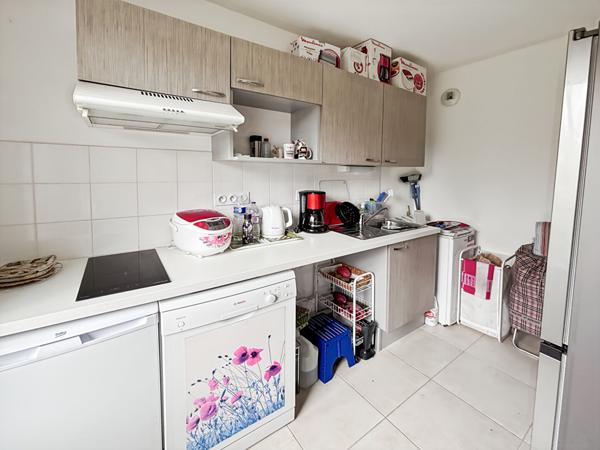 À LOUER - APPARTEMENT - MENNECY