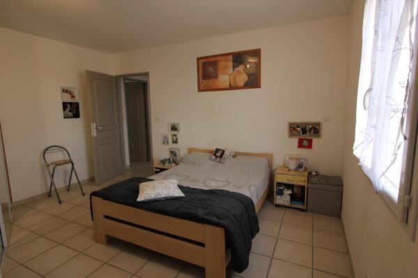 Ensemble immobilier de 2 maisons d'environ 144 m² habitable avec jardin