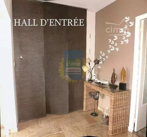 APPARTEMENT F4 de 89.24 m2 dans résidence. 4ème et dernier étage avec ascenseur.