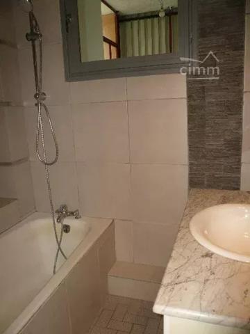 APPARTEMENT F4 de 89.24 m2 dans résidence. 4ème et dernier étage avec ascenseur.