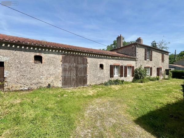 Maison individuelle à vendre à La Garnache en Vendée (85710), ref : 998/M/2360-85092