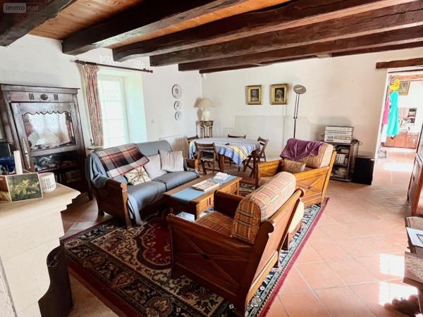 Maison individuelle à vendre à La Garnache en Vendée (85710), ref : 998/M/2360-85092