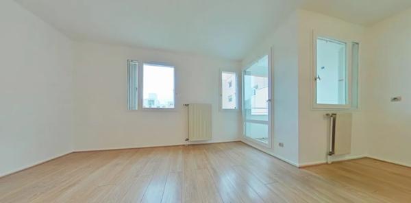 STUDIO A LOUER - LYON 7EME ARRONDISSEMENT Tony Garnier 32.5 m 2 580 € charges comprises par mois