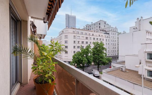 Appartement à vendre    4 pièces • 108,68 m2 Lyon 6