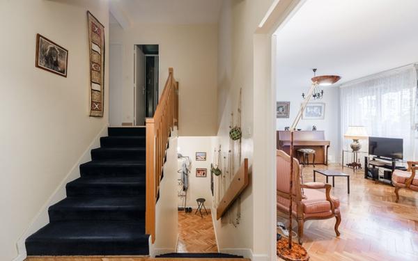 Appartement à vendre    4 pièces • 108,68 m2 Lyon 6