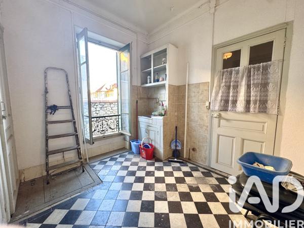 Maison à vendre 9 pièces 176 m² Nîmes