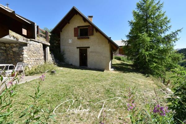 SERRE CHEVALIER - CHALET D'ALPAGE AU COEUR DU DOMAINE SKIABLE