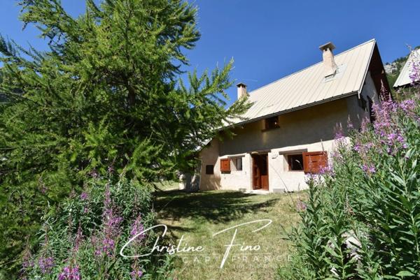 SERRE CHEVALIER - CHALET D'ALPAGE AU COEUR DU DOMAINE SKIABLE