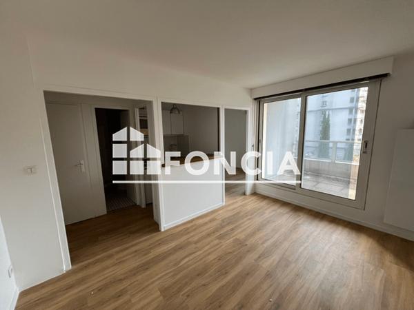 Location Appartement 2 pièces 29.2 m² - 11 RUE GENERAL MANGIN Grenoble 38100