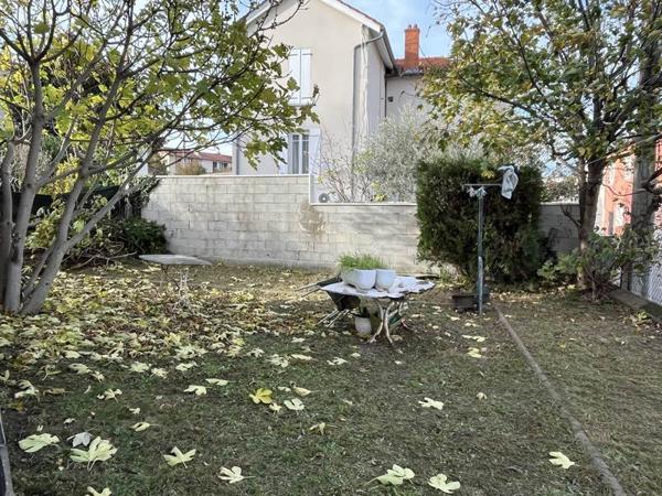 Maison à vendre |  Pierre-Bénite |  5 pièces | 75 m²