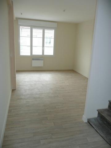 Immeuble de rapport proposant 9 logements : 4 studio, 3 T2, 1 T1bis et un T3 avec vue sur patio
