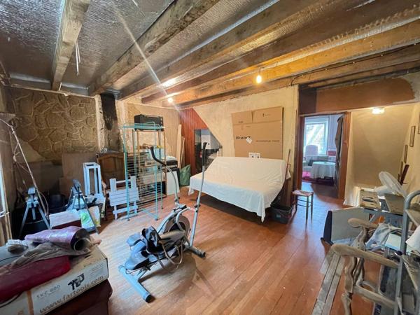 Maison de ville au centre de Jussey