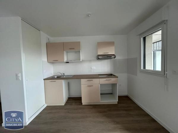 Appartement à louer 4 pièces 81.66m²