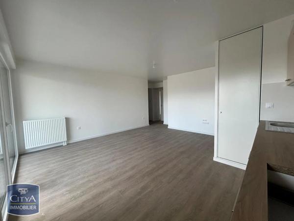 Appartement à louer 4 pièces 81.66m²
