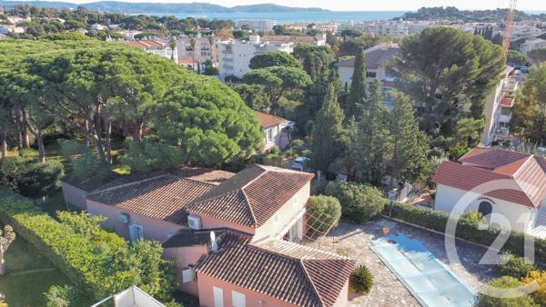 Maison à vendre  6 pièces - 150 m2 CAVALAIRE SUR MER - 83