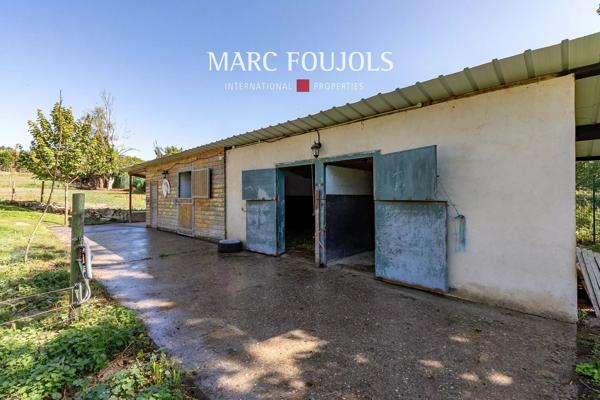 Maison avec boxes à chevaux