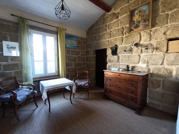 Maison 15 pièces - 342 m²