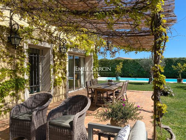 A vendre Côte d'Azur, Mougins, maison de caractère au calme absolu