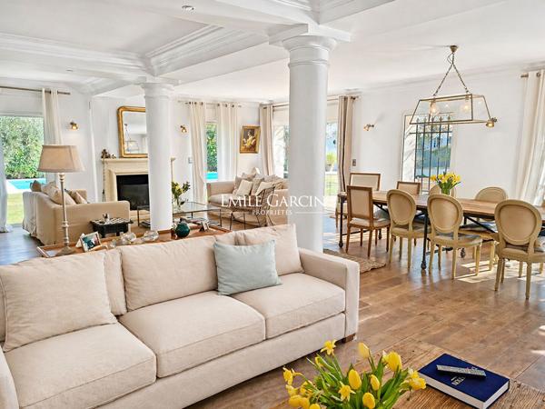 A vendre Côte d'Azur, Mougins, maison de caractère au calme absolu