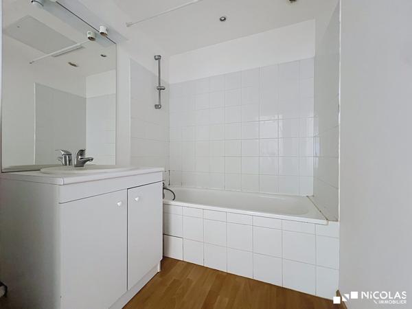 Appartement T3 lumineux à Bordeaux centre
