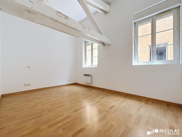 Appartement T3 lumineux à Bordeaux centre