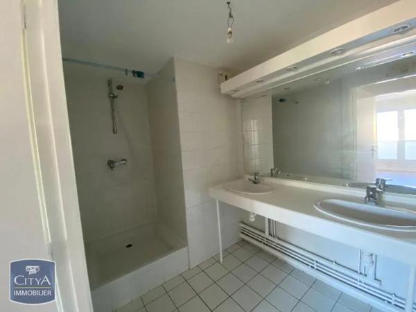 Appartement à louer 5 pièces 115.19m² Poitiers (86000)