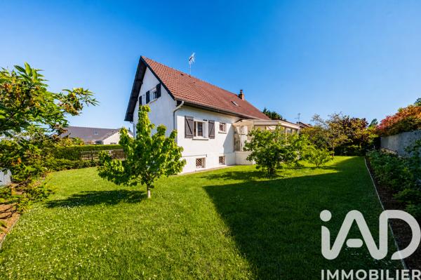 Maison à vendre 5 pièces 125 m² Fontaine-lès-Dijon