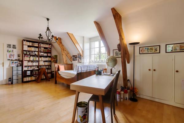 A vendre- Maison- Marly le Roi-460 m²- terrain 2427 m²