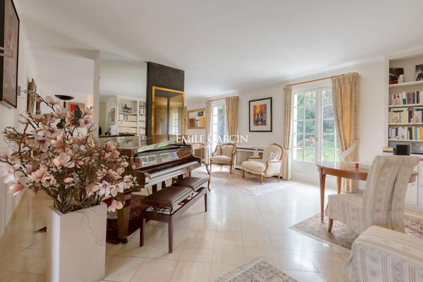A vendre- Maison- Marly le Roi-460 m²- terrain 2427 m²