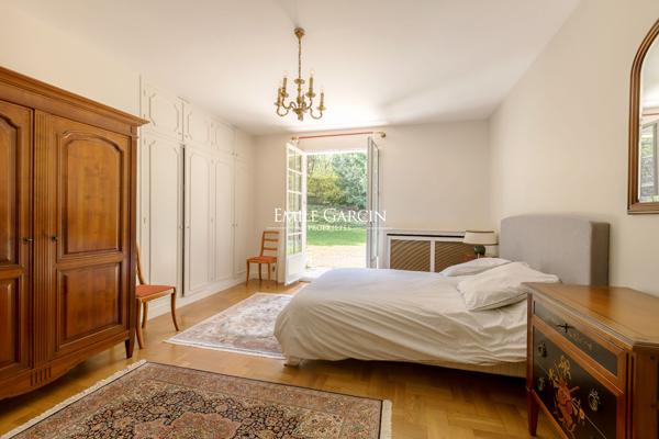 A vendre- Maison- Marly le Roi-460 m²- terrain 2427 m²