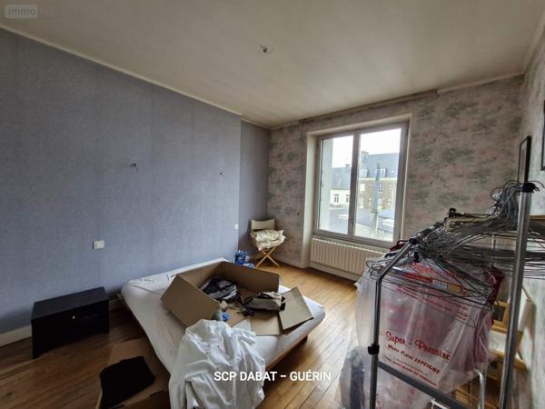 Immeuble à vendre à Saint-Hilaire-du-Harcouët dans la Manche (50600), ref : 080/2658