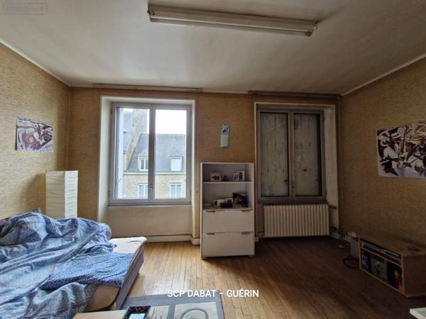 Immeuble à vendre à Saint-Hilaire-du-Harcouët dans la Manche (50600), ref : 080/2658