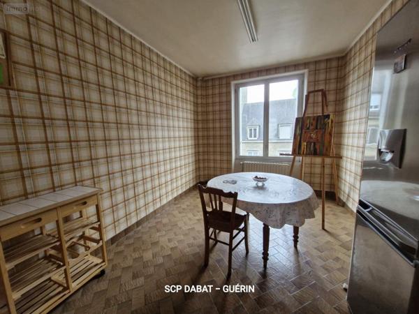 Immeuble à vendre à Saint-Hilaire-du-Harcouët dans la Manche (50600), ref : 080/2658