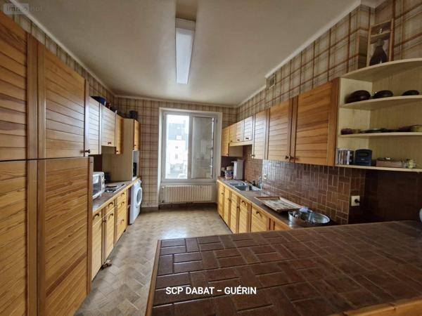 Immeuble à vendre à Saint-Hilaire-du-Harcouët dans la Manche (50600), ref : 080/2658