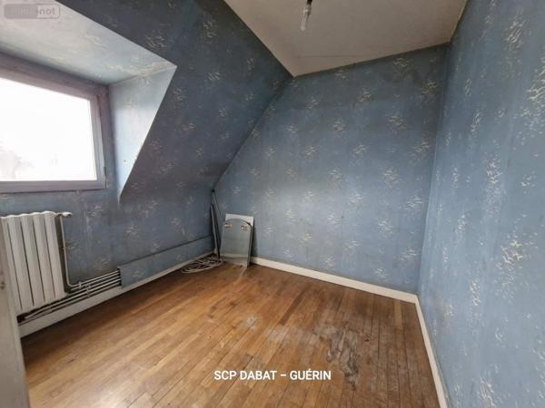 Immeuble à vendre à Saint-Hilaire-du-Harcouët dans la Manche (50600), ref : 080/2658