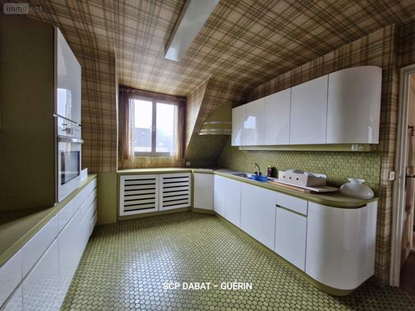 Immeuble à vendre à Saint-Hilaire-du-Harcouët dans la Manche (50600), ref : 080/2658