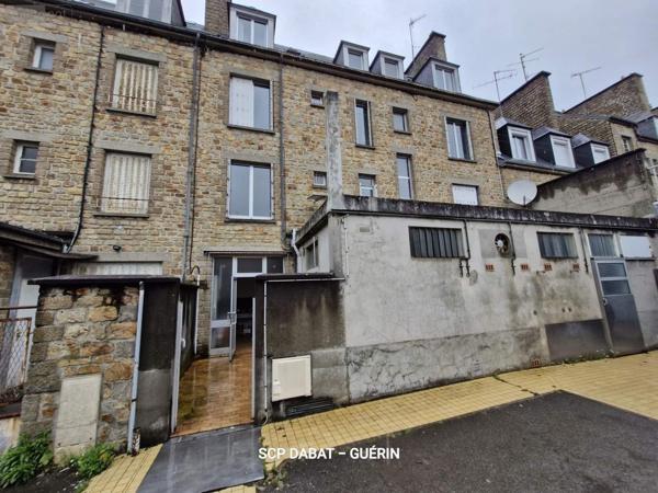 Immeuble à vendre à Saint-Hilaire-du-Harcouët dans la Manche (50600), ref : 080/2658