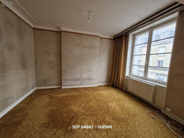 Immeuble à vendre à Saint-Hilaire-du-Harcouët dans la Manche (50600), ref : 080/2658