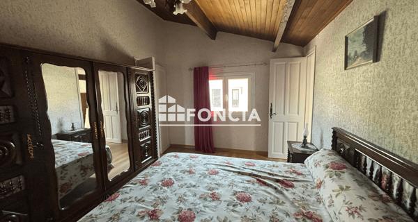 À vendre Maison 6 pièces 166.83 m² - Aiglun 04510