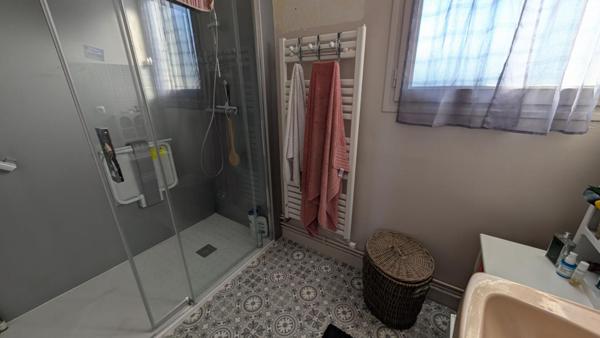 Exclusivité ? Maison T5 - 3 chambres + garage, TERRASSE et jardin ? opportunité à saisir à BRIVE OUEST !