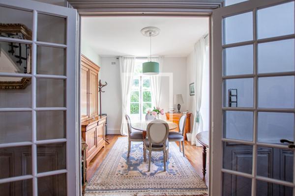 Maison Bourgeoise avec parc idyllique