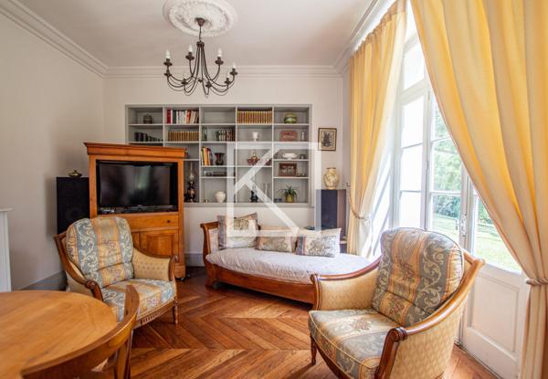 Maison Bourgeoise avec parc idyllique