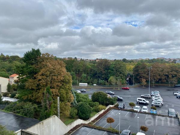 Appartement Niort 4 pièce(s) 80 m2