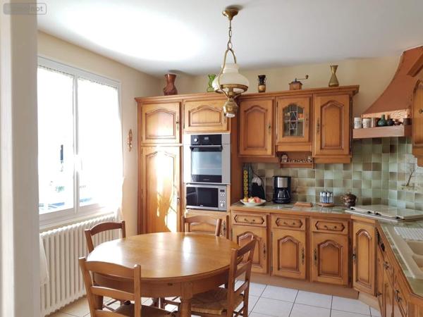 Maison à vendre à Neuville-de-Poitou dans la Vienne (86170), ref : L1956